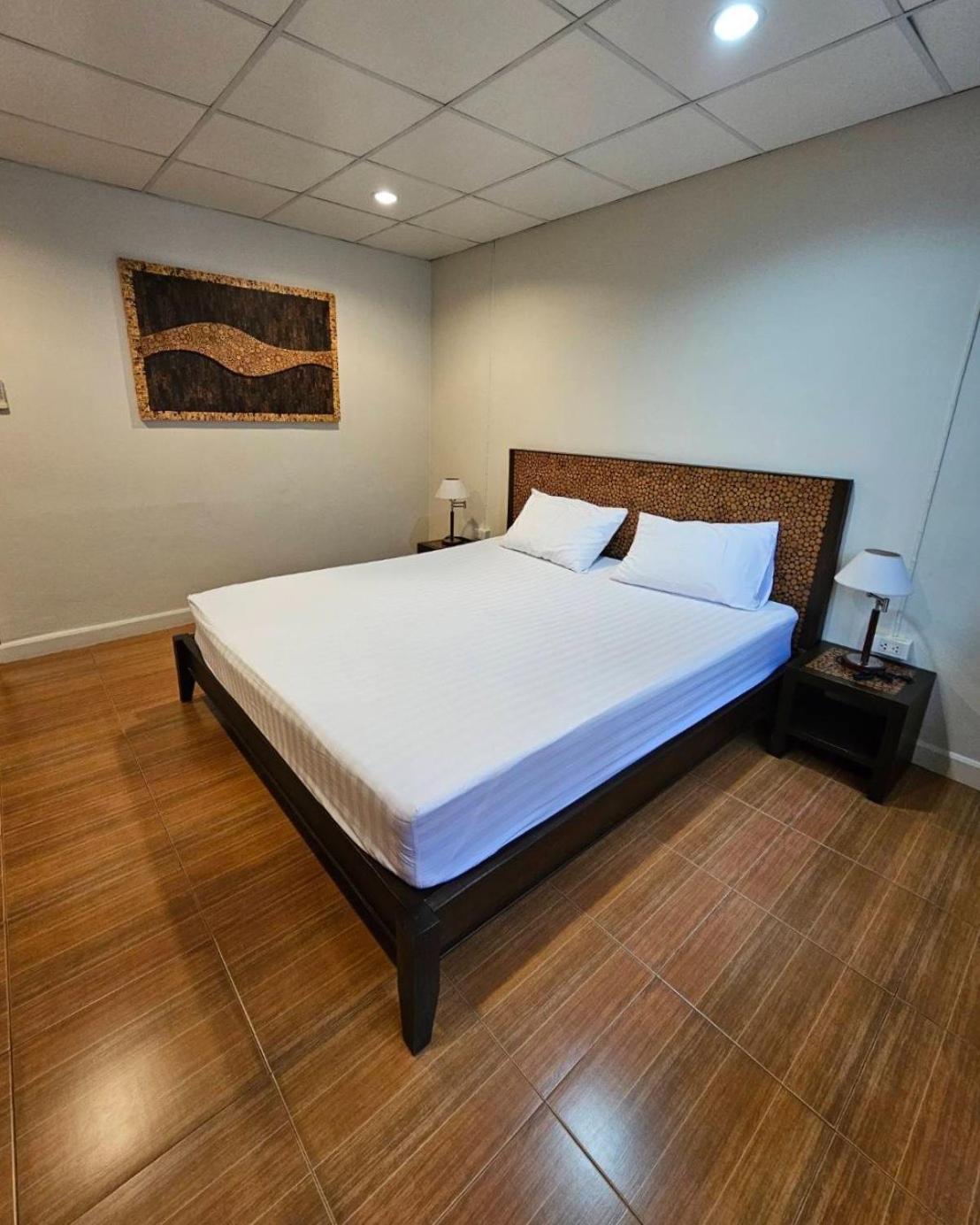 Baan Glang Soi Restaurant & Guesthouse Bangkok Chambre photo
