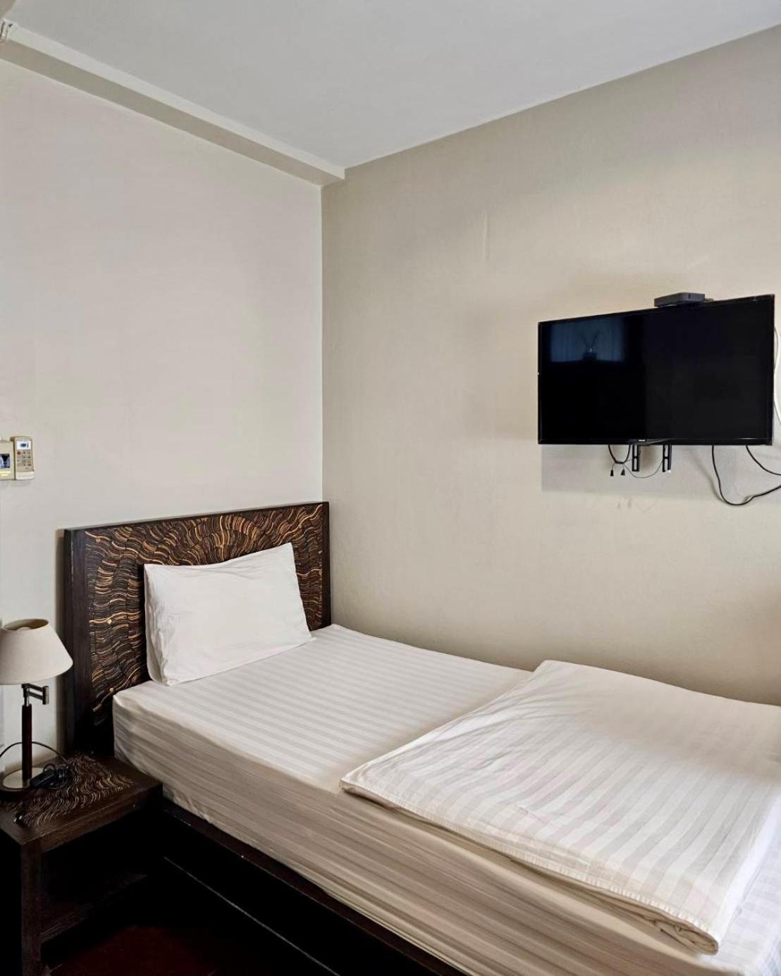 Baan Glang Soi Restaurant & Guesthouse Bangkok Chambre photo