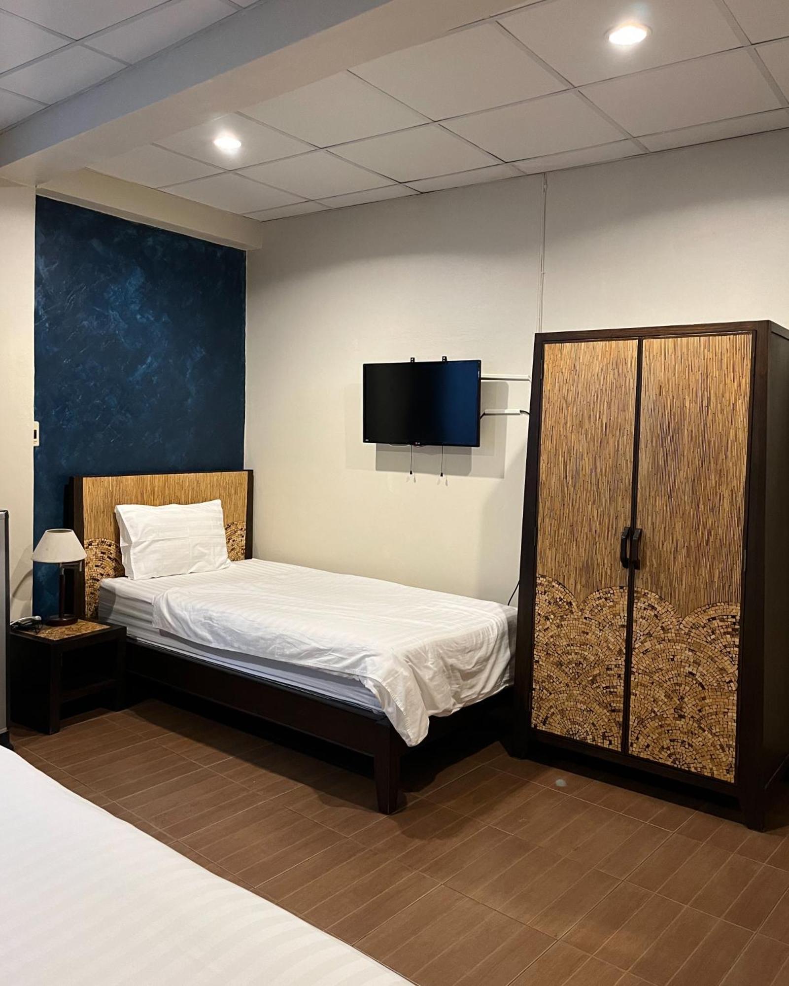 Baan Glang Soi Restaurant & Guesthouse Bangkok Chambre photo