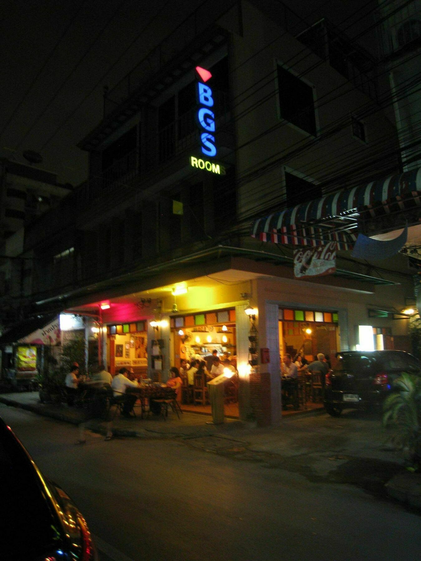 Baan Glang Soi Restaurant & Guesthouse Bangkok Extérieur photo